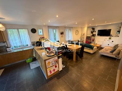 Maison - 184 m² - 9 pièces