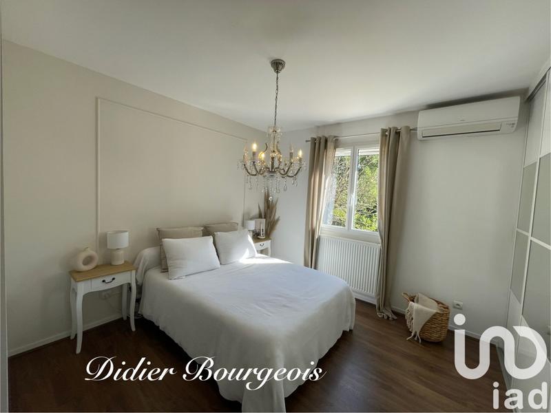 Maison - 185 m² - 8 pièces