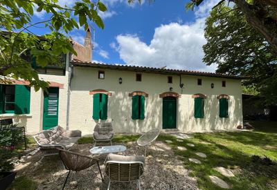 Maison - 185 m² - 8 pièces