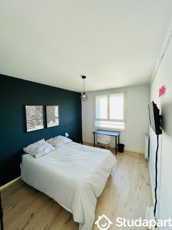 Chambre - 12 m² - 1 pièce