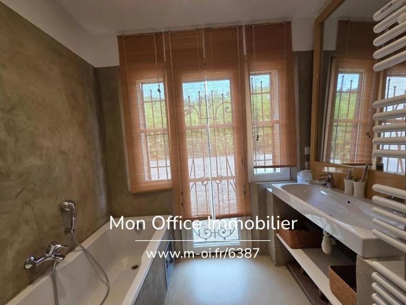 Propriété - 340 m² - 7 pièces