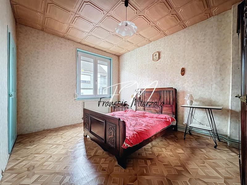 Maison - 87 m² - 5 pièces