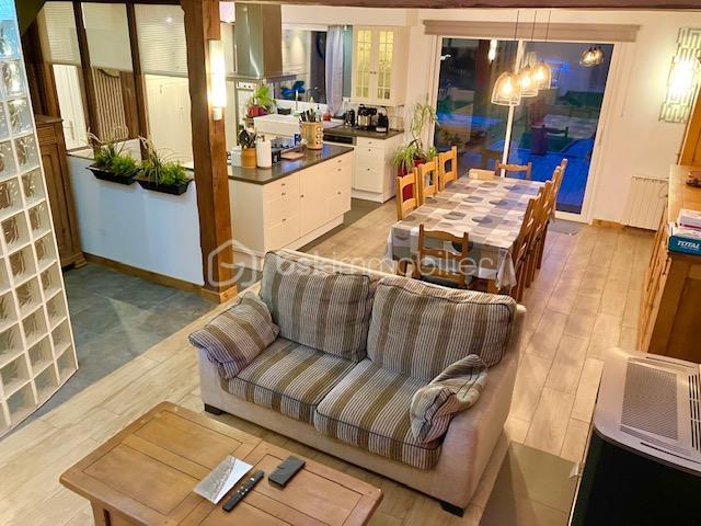 Maison - 146 m² - 6 pièces