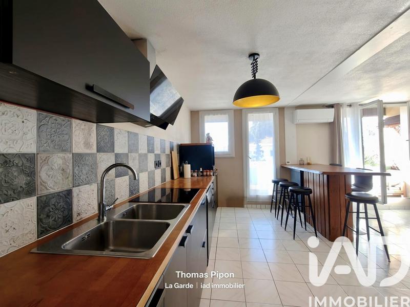 Appartement - 77 m² - 4 pièces