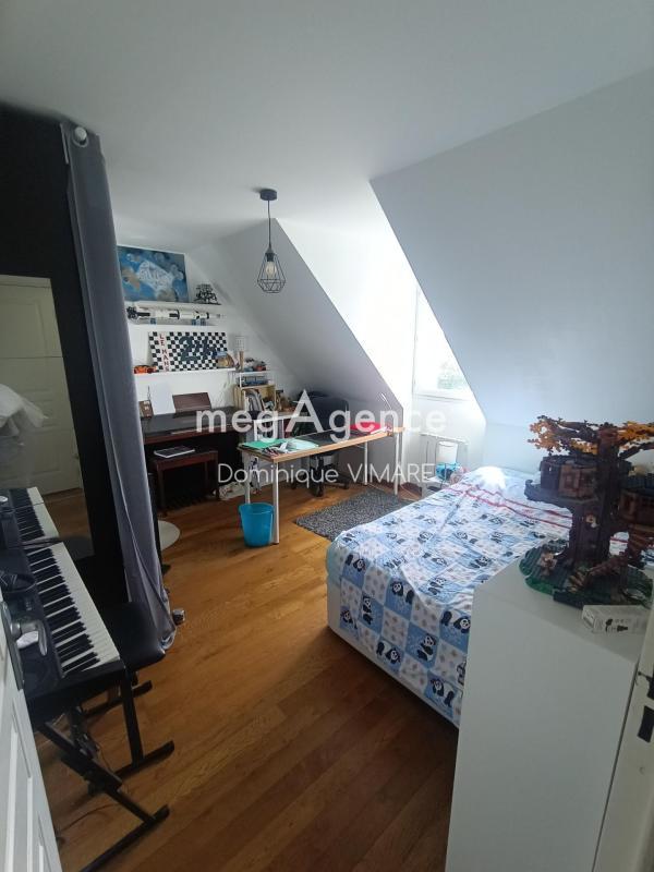 Pavillon - 156 m² - 7 pièces