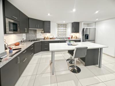 Maison - 146 m² - 6 pièces