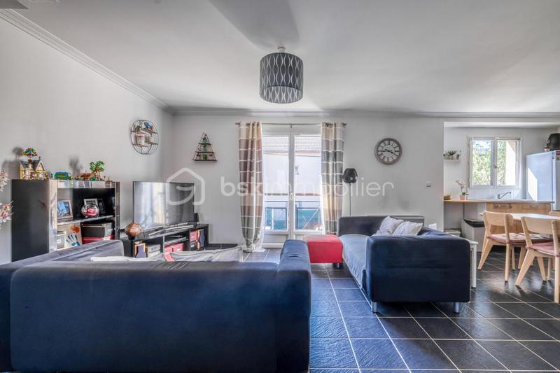 Maison traditionnelle - 85 m² - 3 pièces