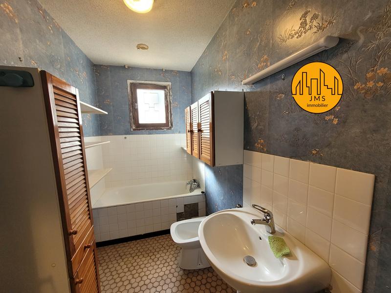 Maison - 101 m² - 5 pièces