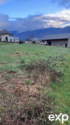 Terrain - 700 m²