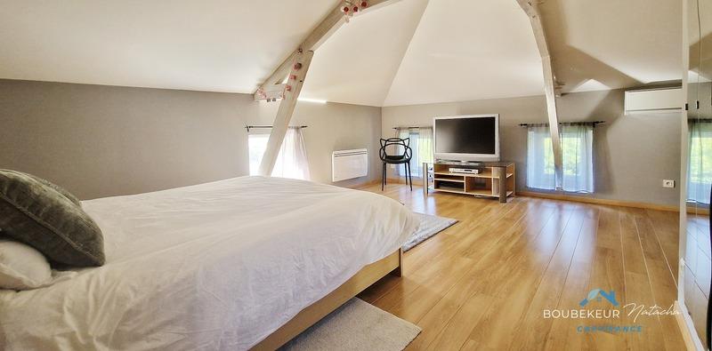 Propriété - 390 m² - 12 pièces