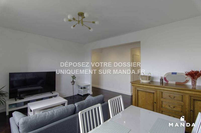 Chambre - 12 m² - 4 pièces