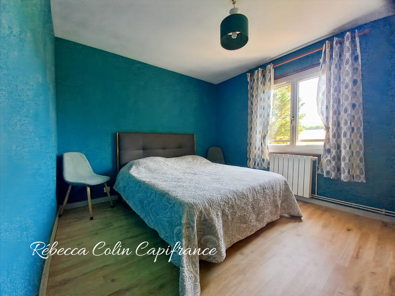 Maison - 199 m² - 9 pièces