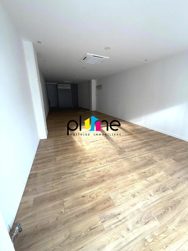 Local commercial - 300 m²