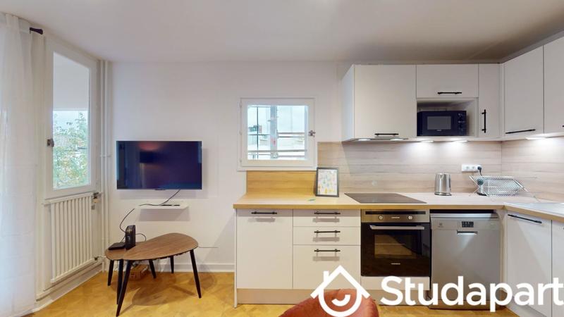 Chambre - 9 m² - 1 pièce