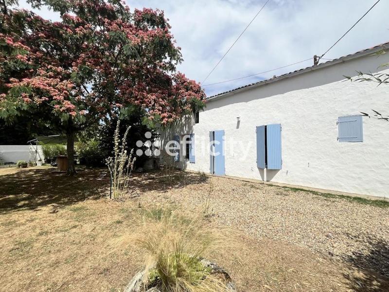 Maison - 260 m² - 10 pièces