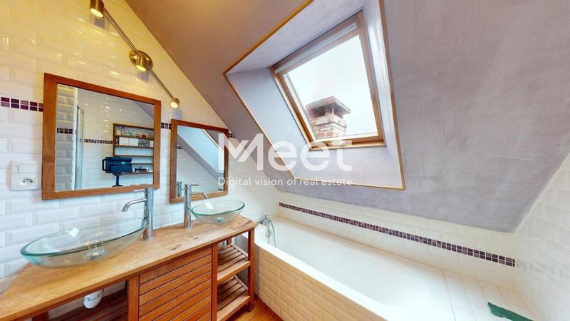 Pavillon - 316 m² - 12 pièces