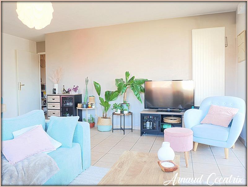 Appartement - 85 m² - 4 pièces