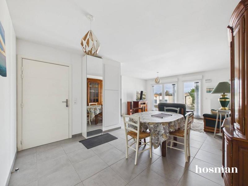 Appartement - 85 m² - 4 pièces