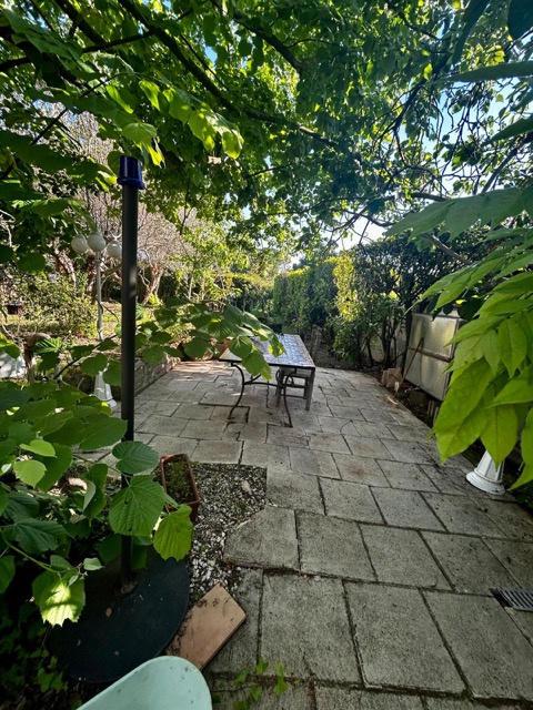 Maison - 308 m² - 13 pièces