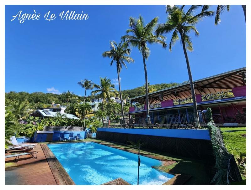 Maison - 280 m² - 13 pièces