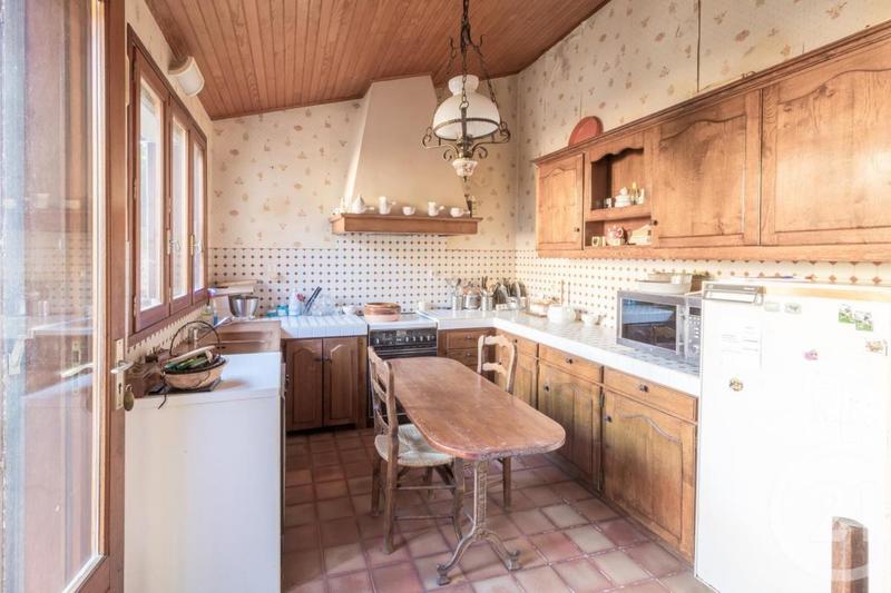 Maison ancienne - 257 m² - 7 pièces