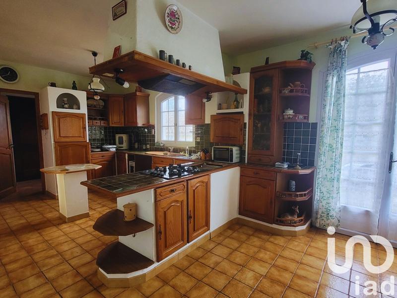 Maison - 200 m² - 7 pièces