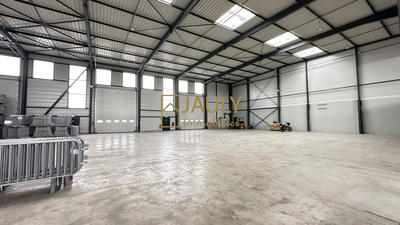 Entrepôt - 2 507 m²