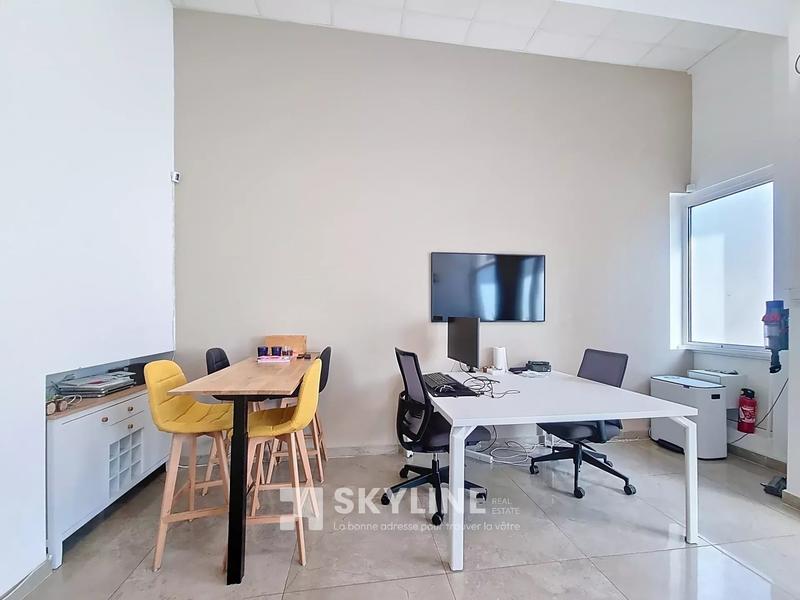 Bureau - 46 m² - 2 pièces