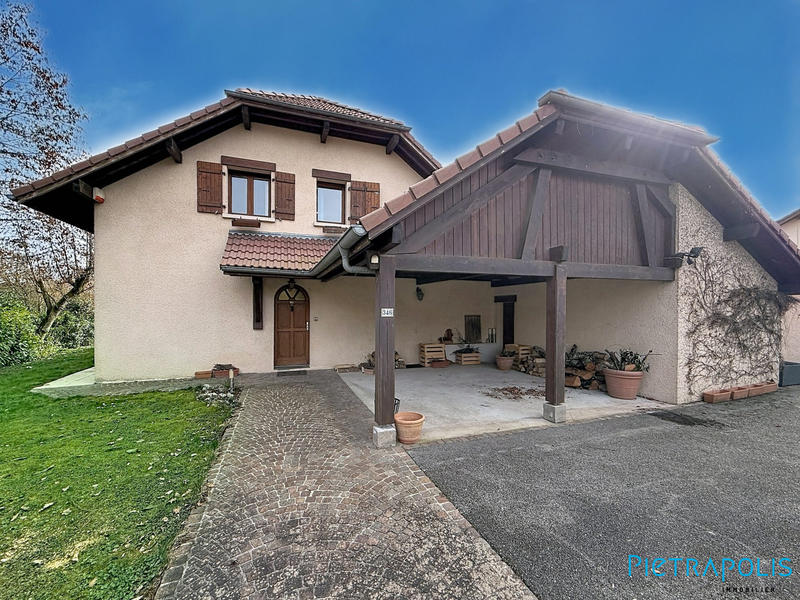 Villa - 162 m² - 6 pièces