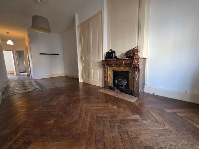 Appartement - 61 m² - 2 pièces