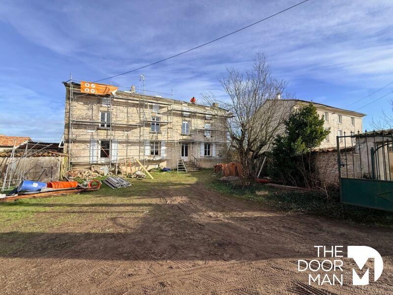 Maison en pierre - 180 m² - 5 pièces