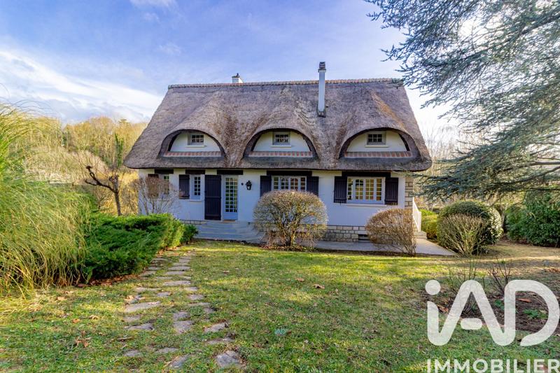 Maison - 250 m² - 10 pièces