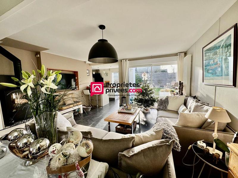 Maison - 99 m² - 4 pièces