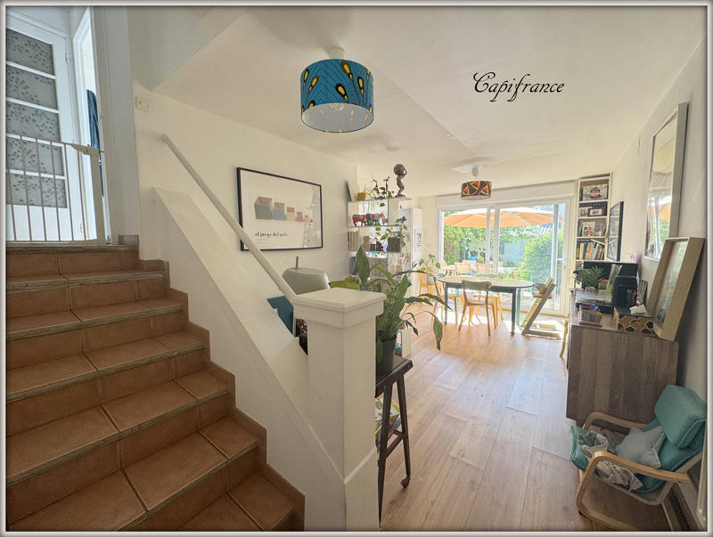 Maison - 99 m² - 5 pièces