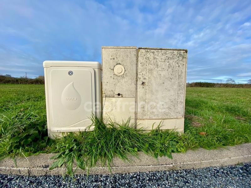 Terrain constructible - 694 m²