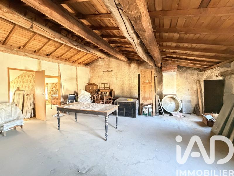 Maison - 220 m² - 10 pièces