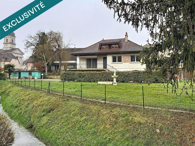 Maison - 230 m² - 7 pièces