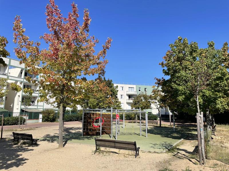 Appartement - 79 m² - 4 pièces