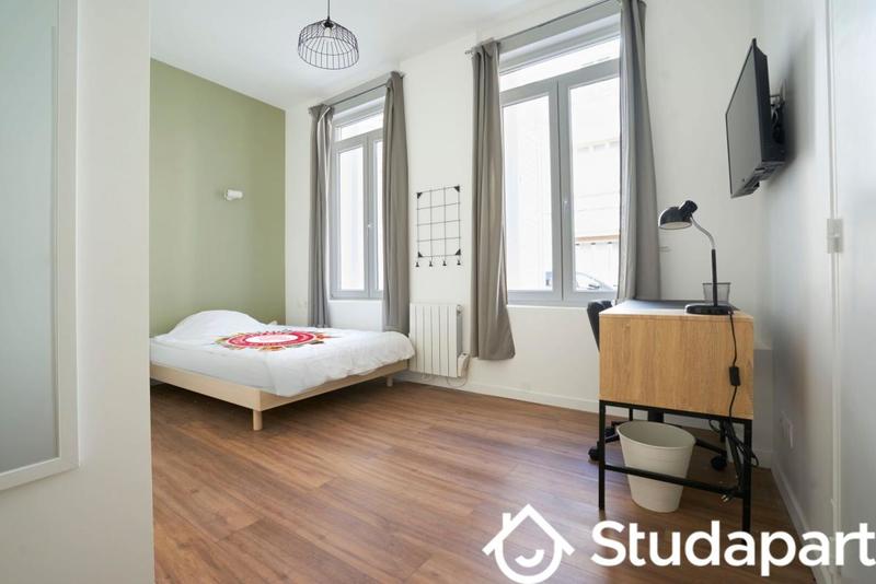 Chambre - 11 m² - 1 pièce