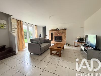 Maison - 104 m² - 6 pièces