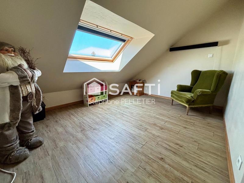 Maison - 241 m² - 10 pièces