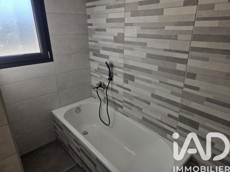 Maison - 104 m² - 4 pièces