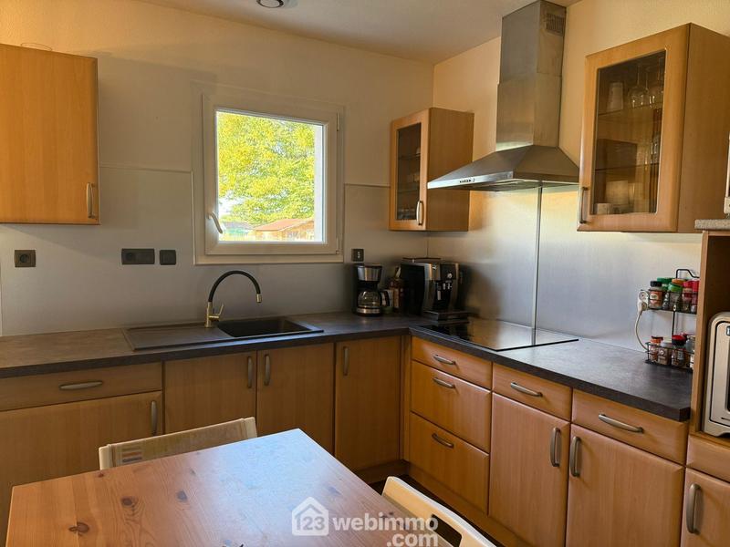 Maison - 92 m² - 4 pièces