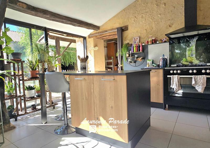 Maison - 176 m² - 7 pièces