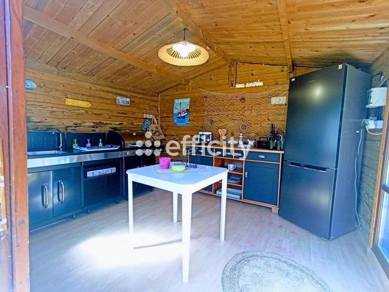 Maison - 184 m² - 12 pièces