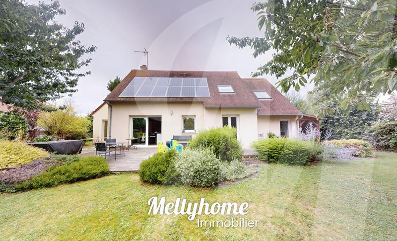 Maison - 195 m² - 10 pièces