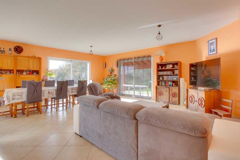 Villa - 160 m² - 5 pièces