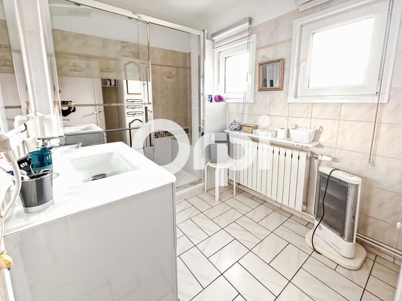 Maison - 102 m² - 5 pièces