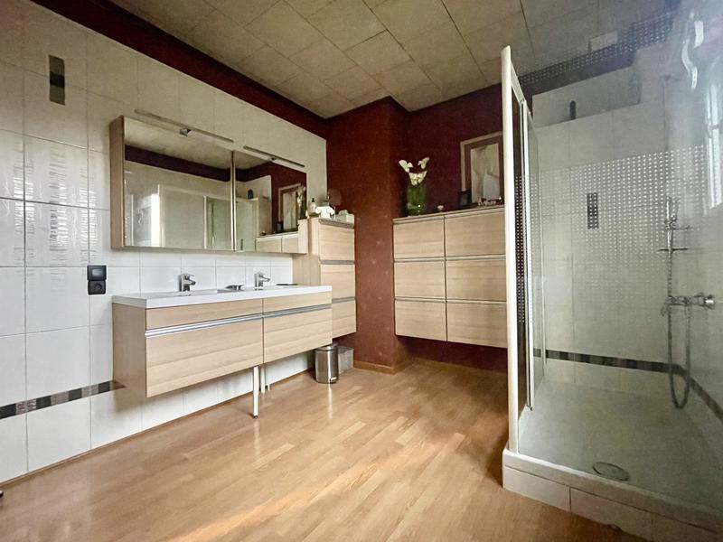 Maison - 103 m² - 4 pièces