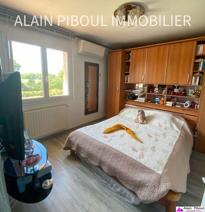 Maison traditionnelle - 160 m² - 8 pièces